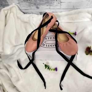 Steve Madden lace-up flats